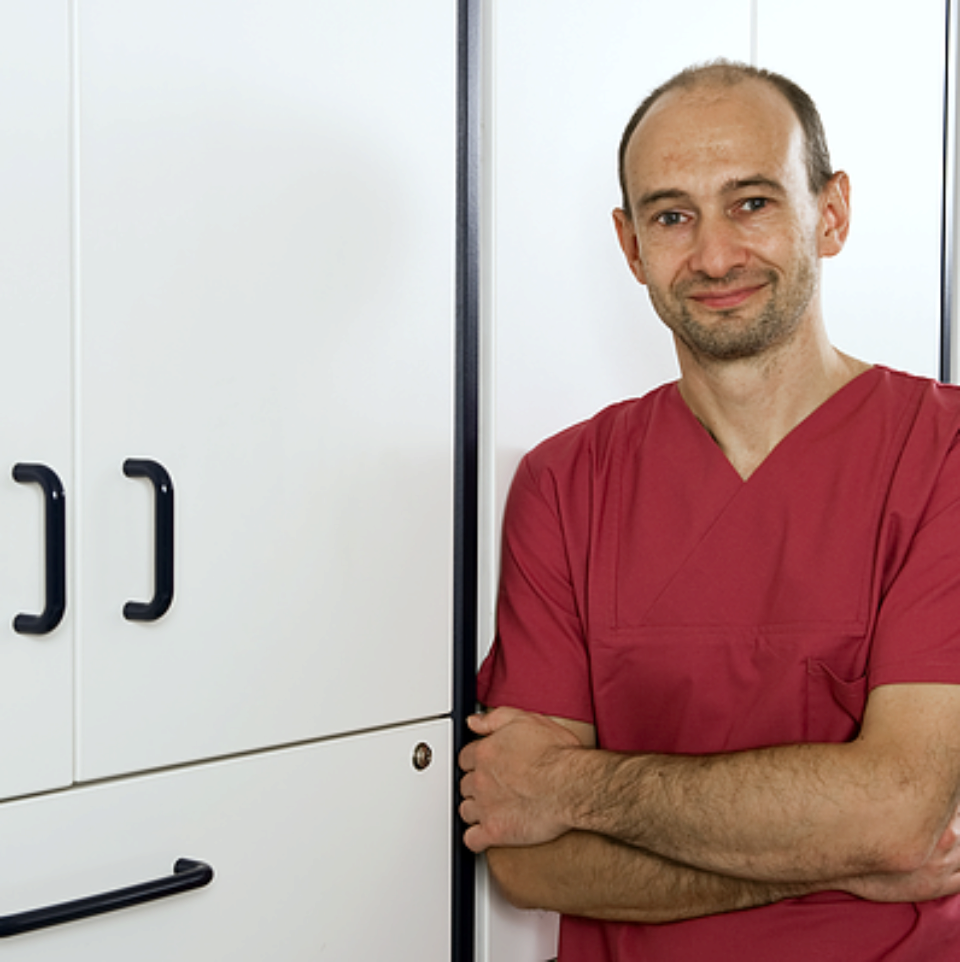 Dr. Gunter Hübner, Facharzt für Chirugie Dr. Gunter Hübner, Facharzt für Chirugie